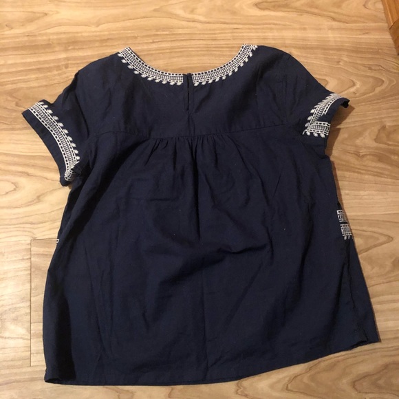Navy blouse with white details. - Picture 4 of 4